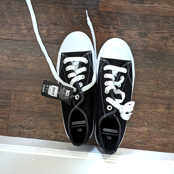 Shoes - Picture 1 of 1